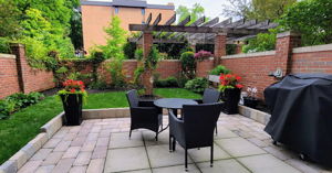 1633 2nd St Garden in its glory