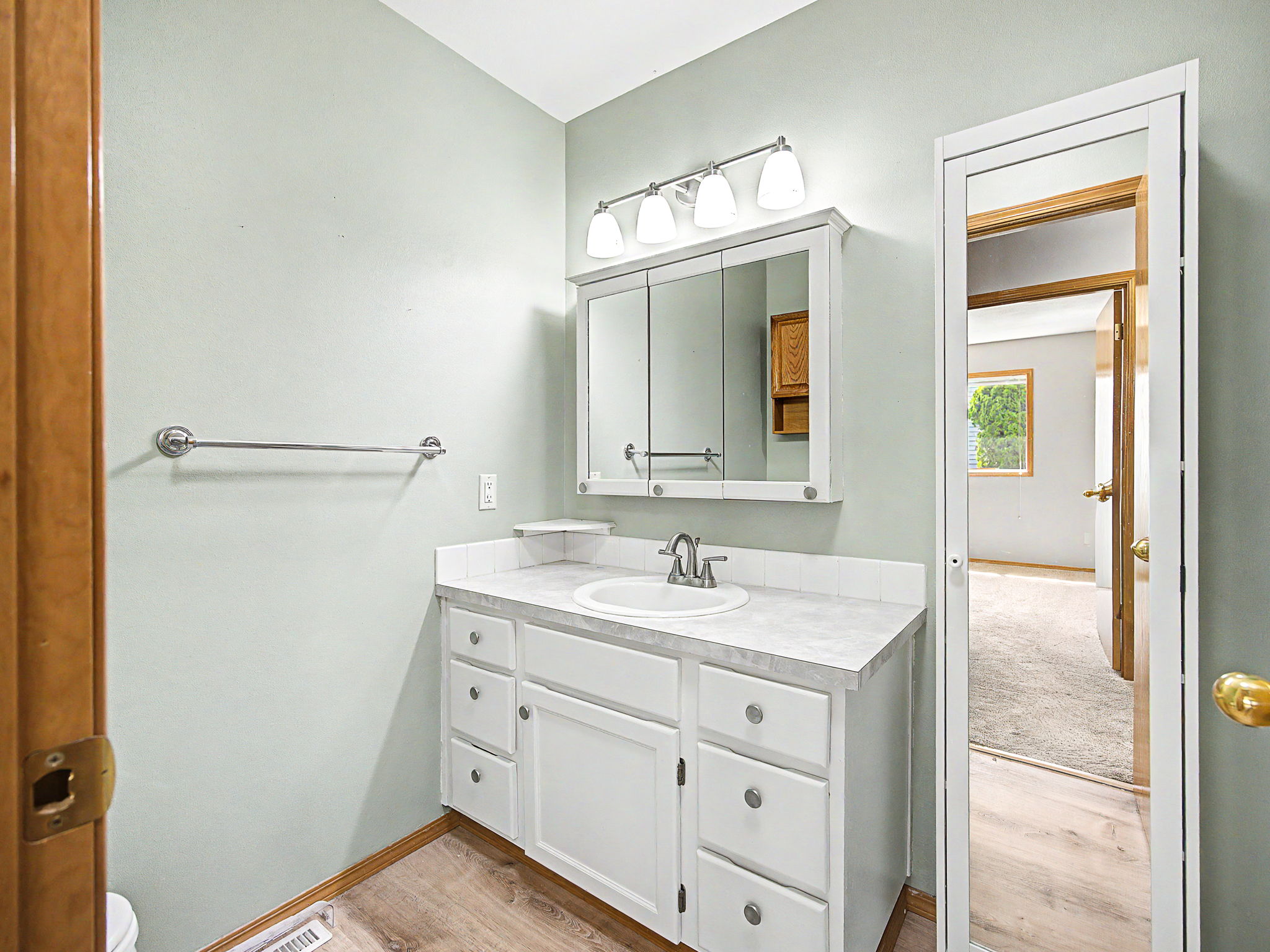  Photo 38