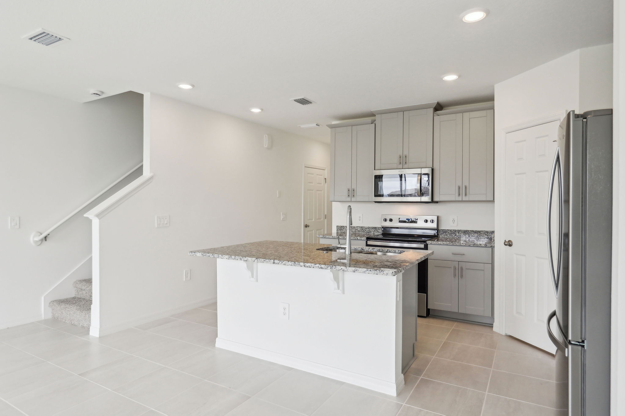 Orlando- Cagan Crossing West-16332 Happy Eagle Dr, Four Corners, FL 34714-009