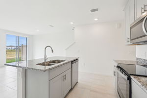 Orlando- Cagan Crossing West-16332 Happy Eagle Dr, Four Corners, FL 34714-010