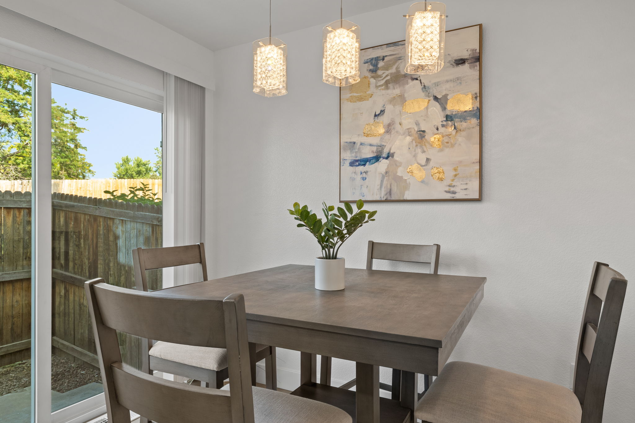 Dining 3