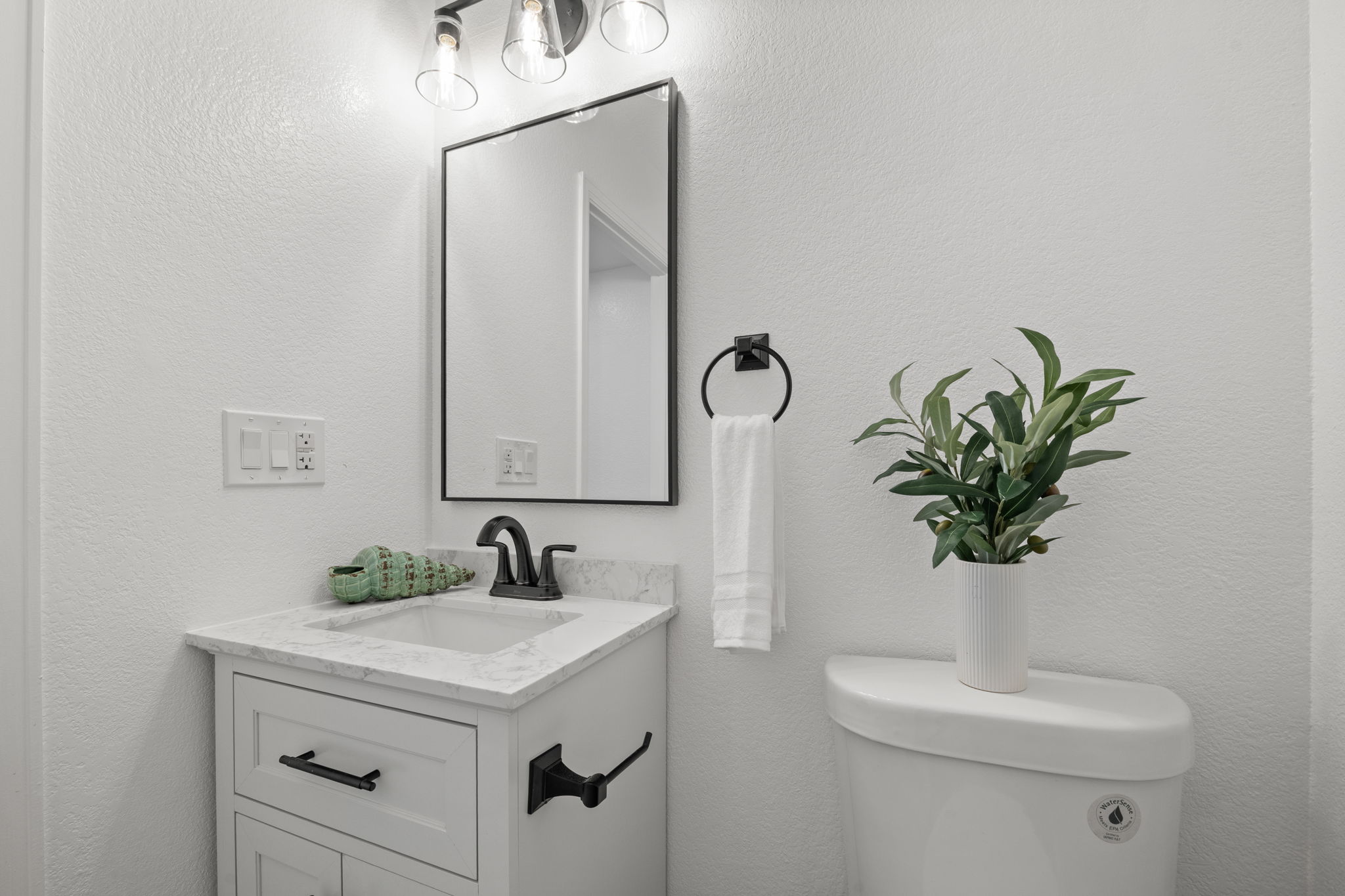 Powder Room 1