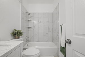 Upstairs Bath 2