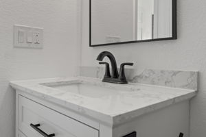 Upstairs Bath 5