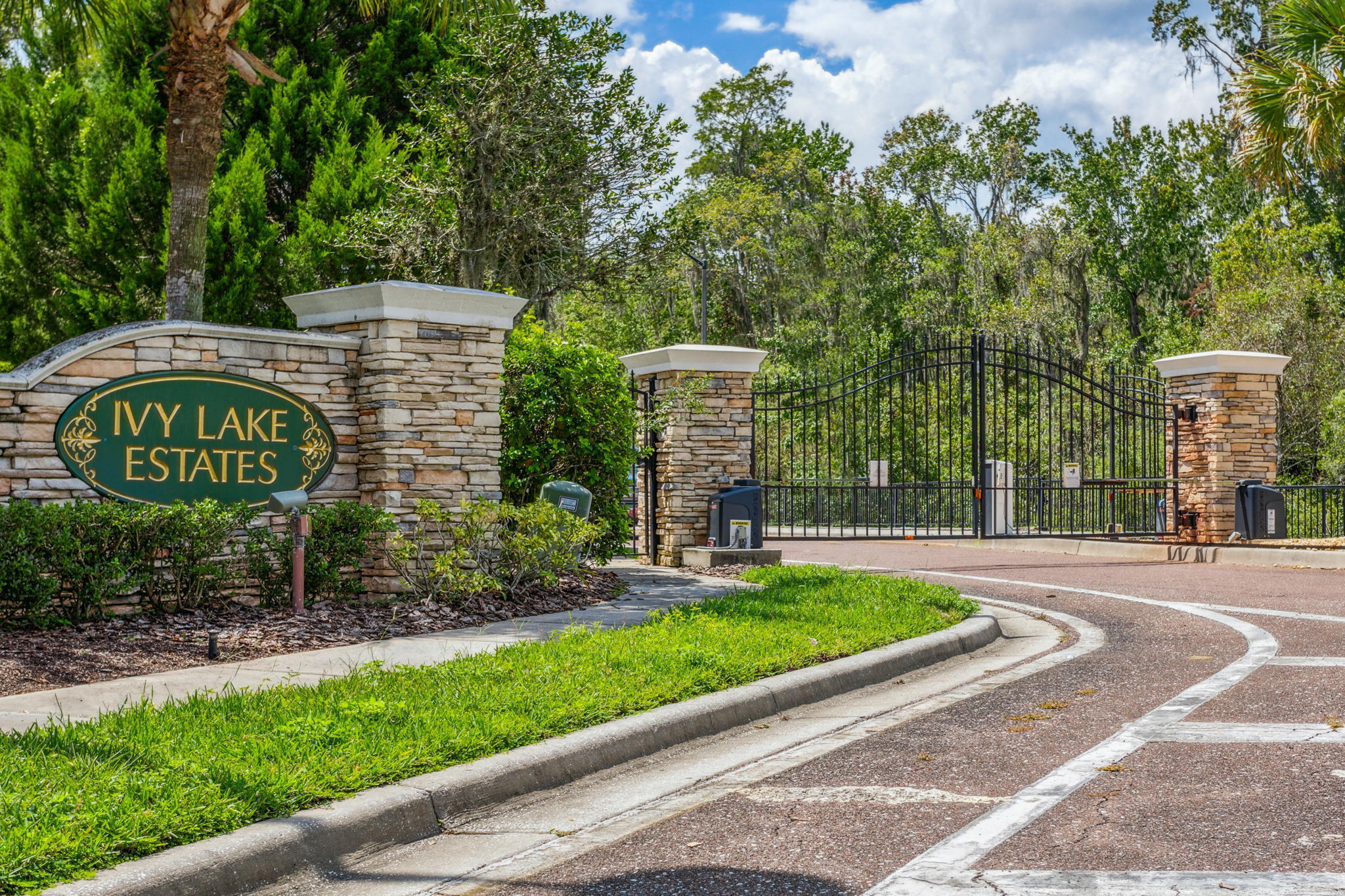  Photo 82