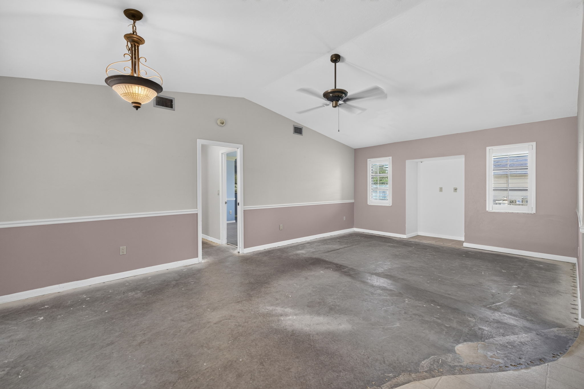 Family Room 1 of 5