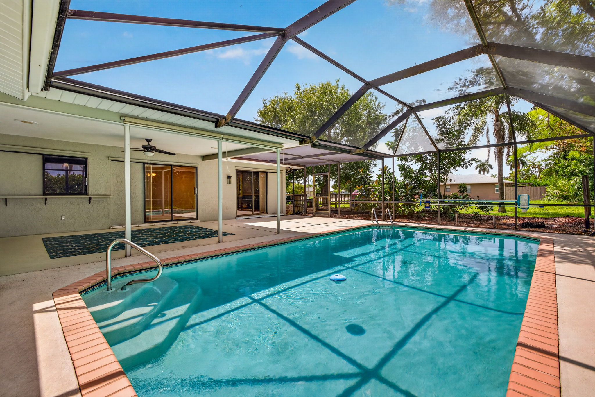 Pool 4 of 4