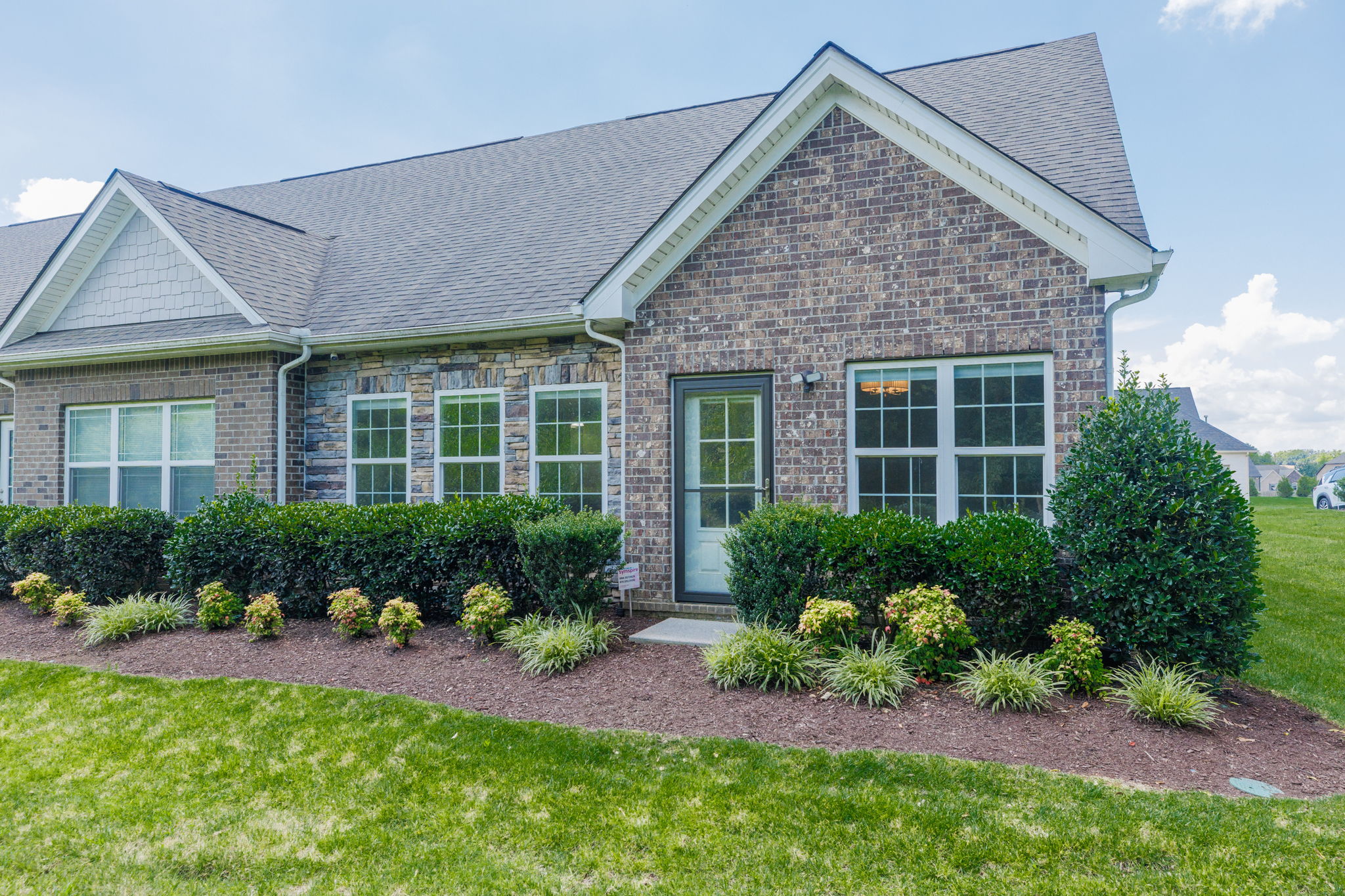  Photo 46