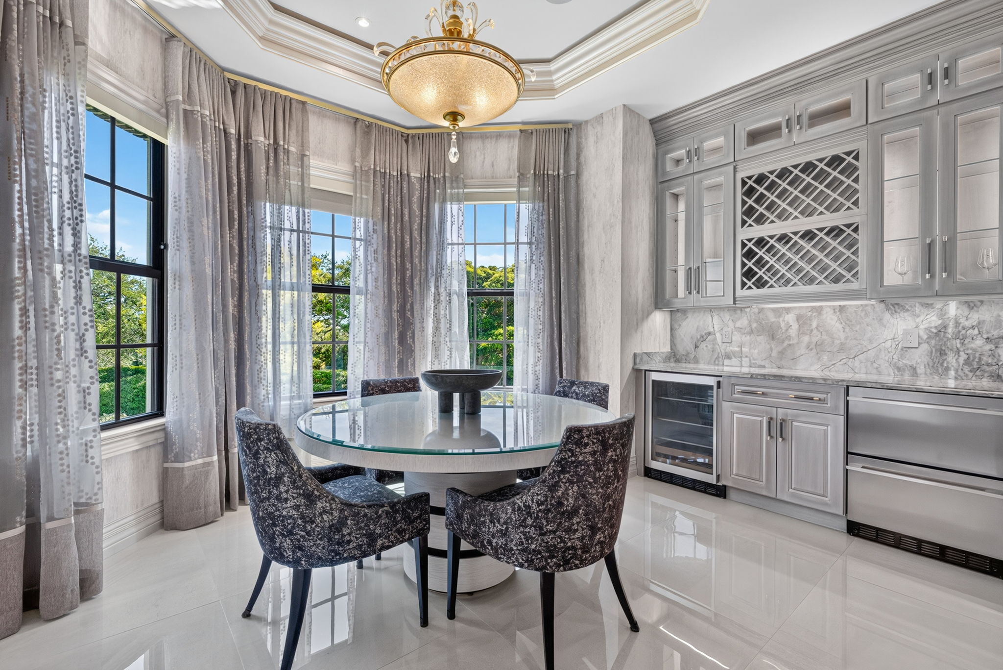 Breakfast Nook 1