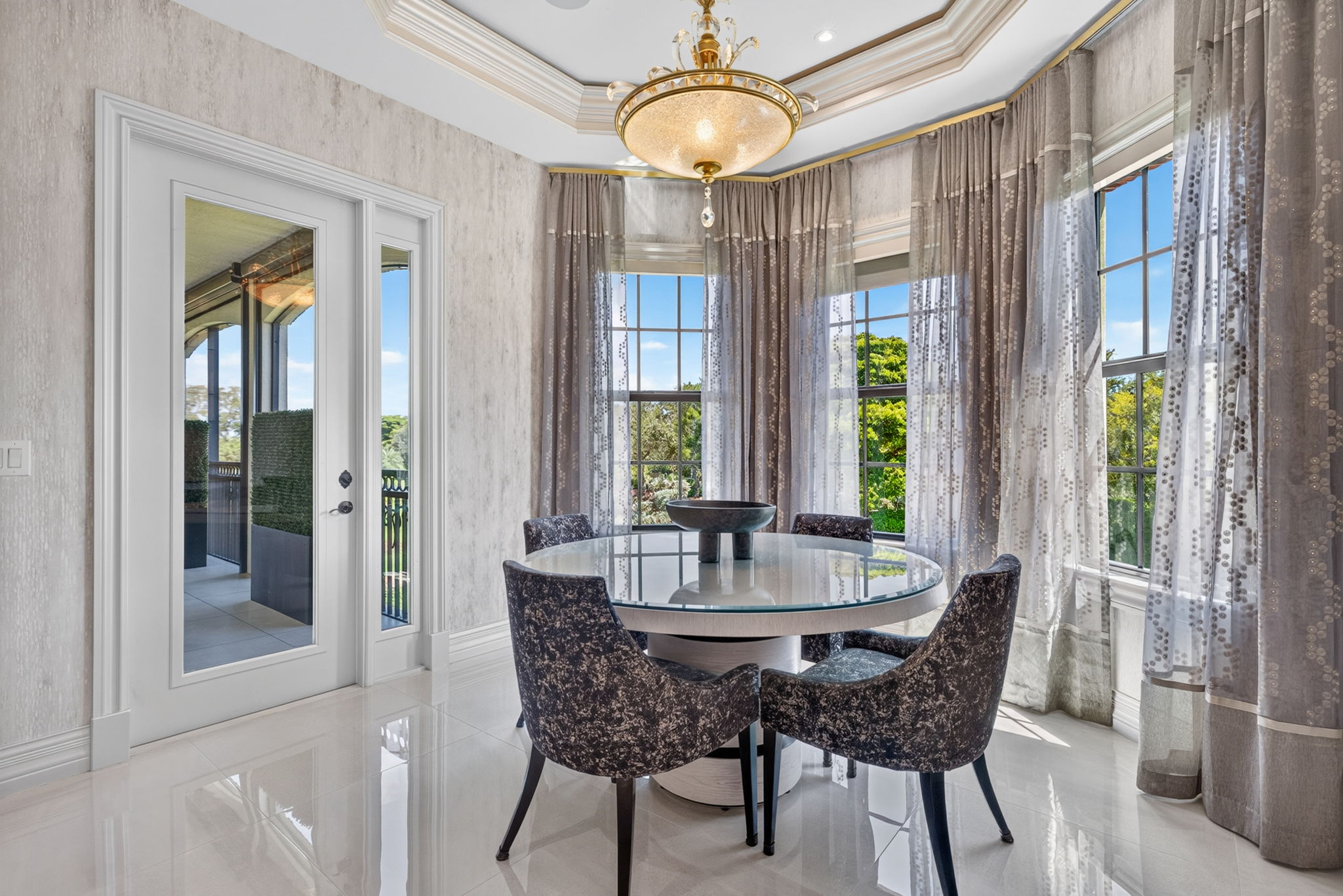 Breakfast Nook 2