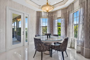 Breakfast Nook 2