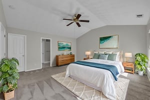 DSC_5899 virtually staged.jpeg