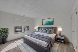 DSC_5936 virtually staged.jpeg