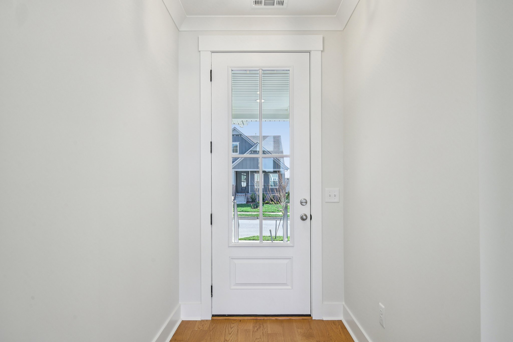 Ashton Pk Dr-S1403-006.jpg