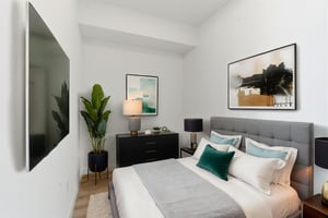 DSC07523 virtually staged.jpeg