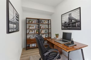 DSC07523 virtually staged.jpeg