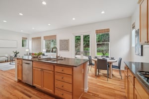 SE 66th St-S2403-010.jpg