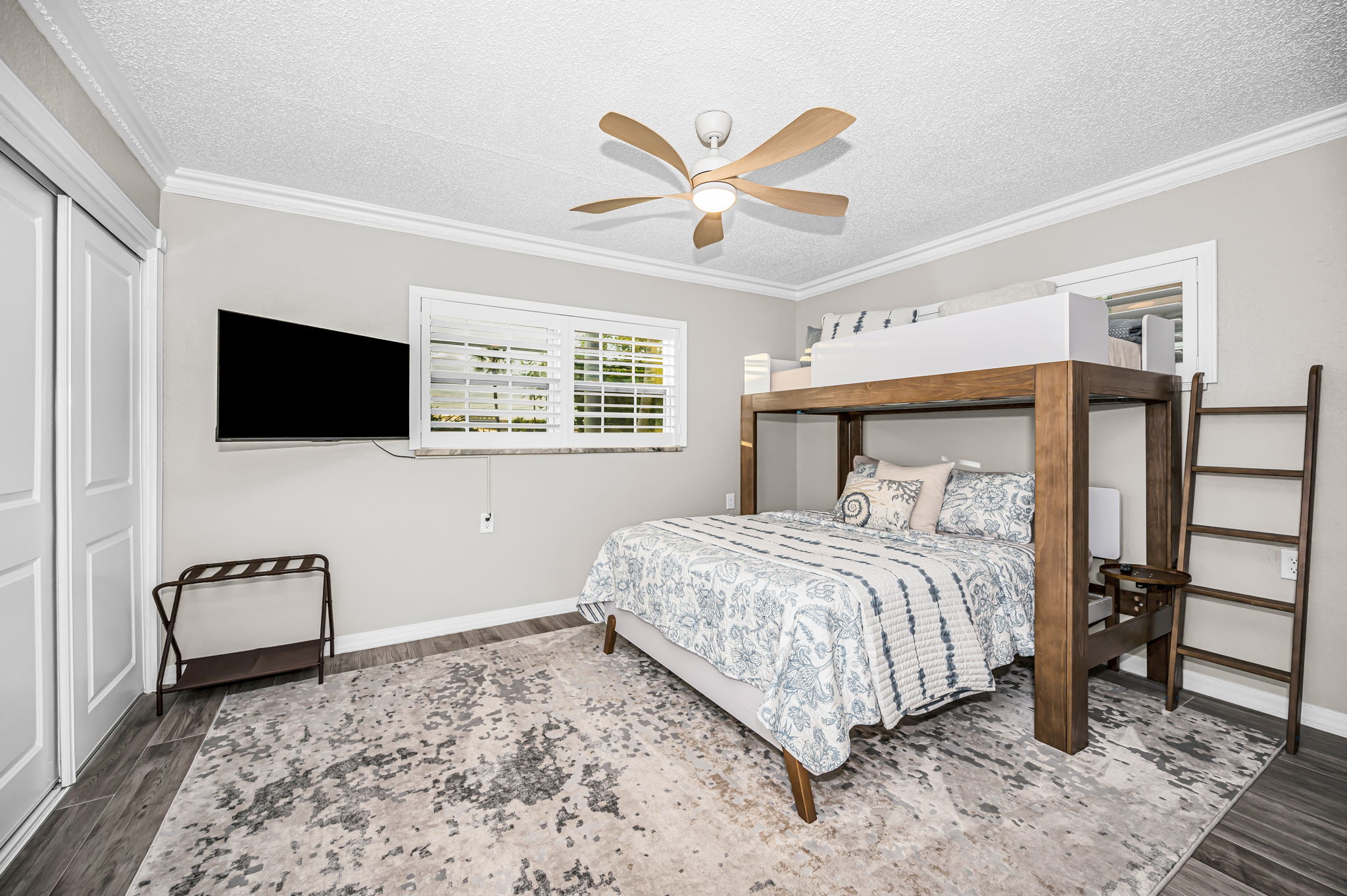 Guest Bedroom2a