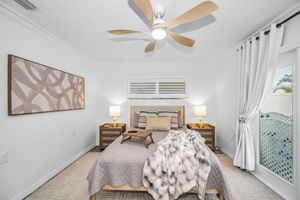 Primary Bedroom1e
