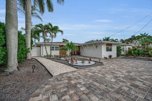 Front Exterior9