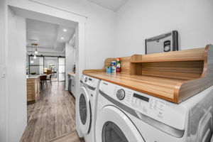 Laundry Room1b
