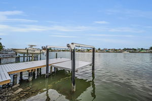 Dock2
