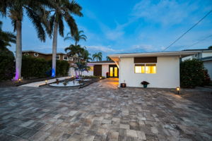 Front Exterior27