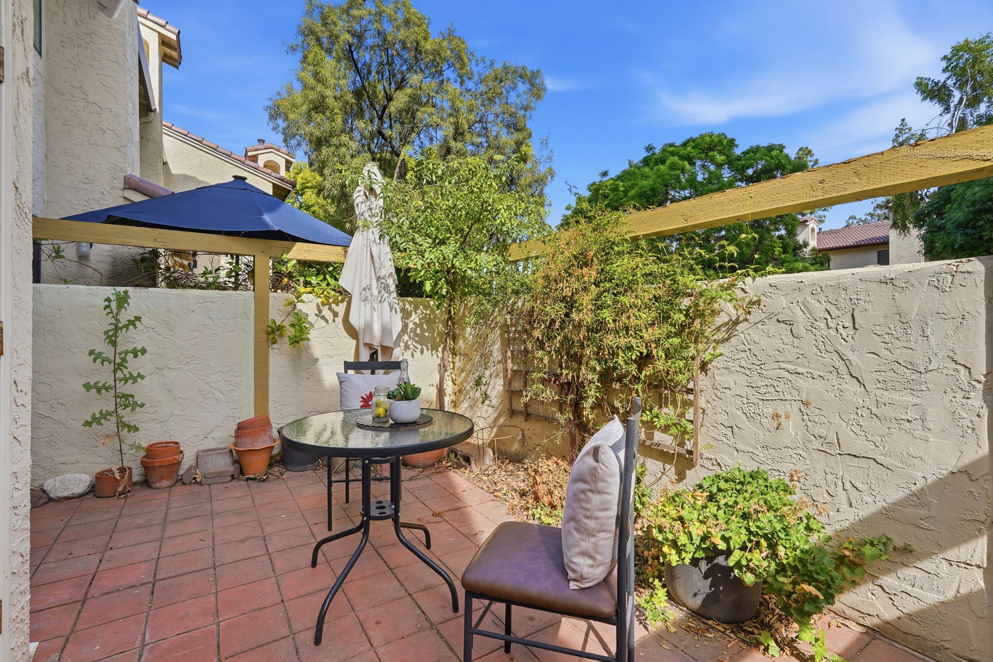 028_F8_1636 Branham Ln