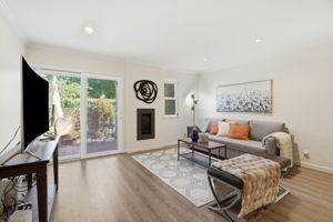 004_F8_1636 Branham Ln