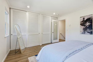 017_F8_1636 Branham Ln