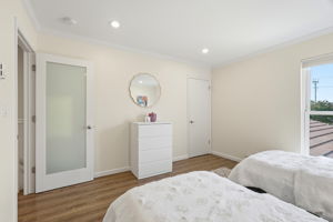 019_F8_1636 Branham Ln