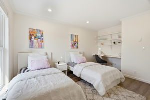 020_F8_1636 Branham Ln