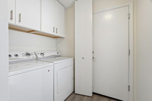 024_F8_1636 Branham Ln
