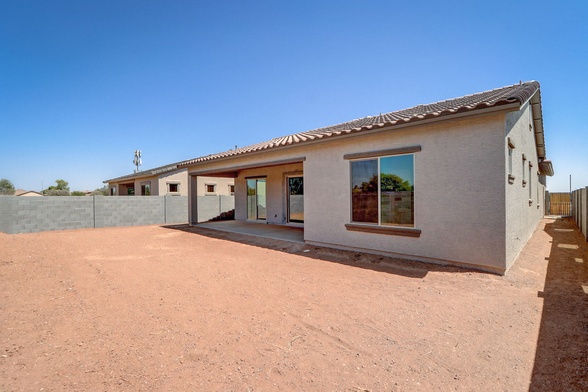  W Desert Mirage Dr-041
