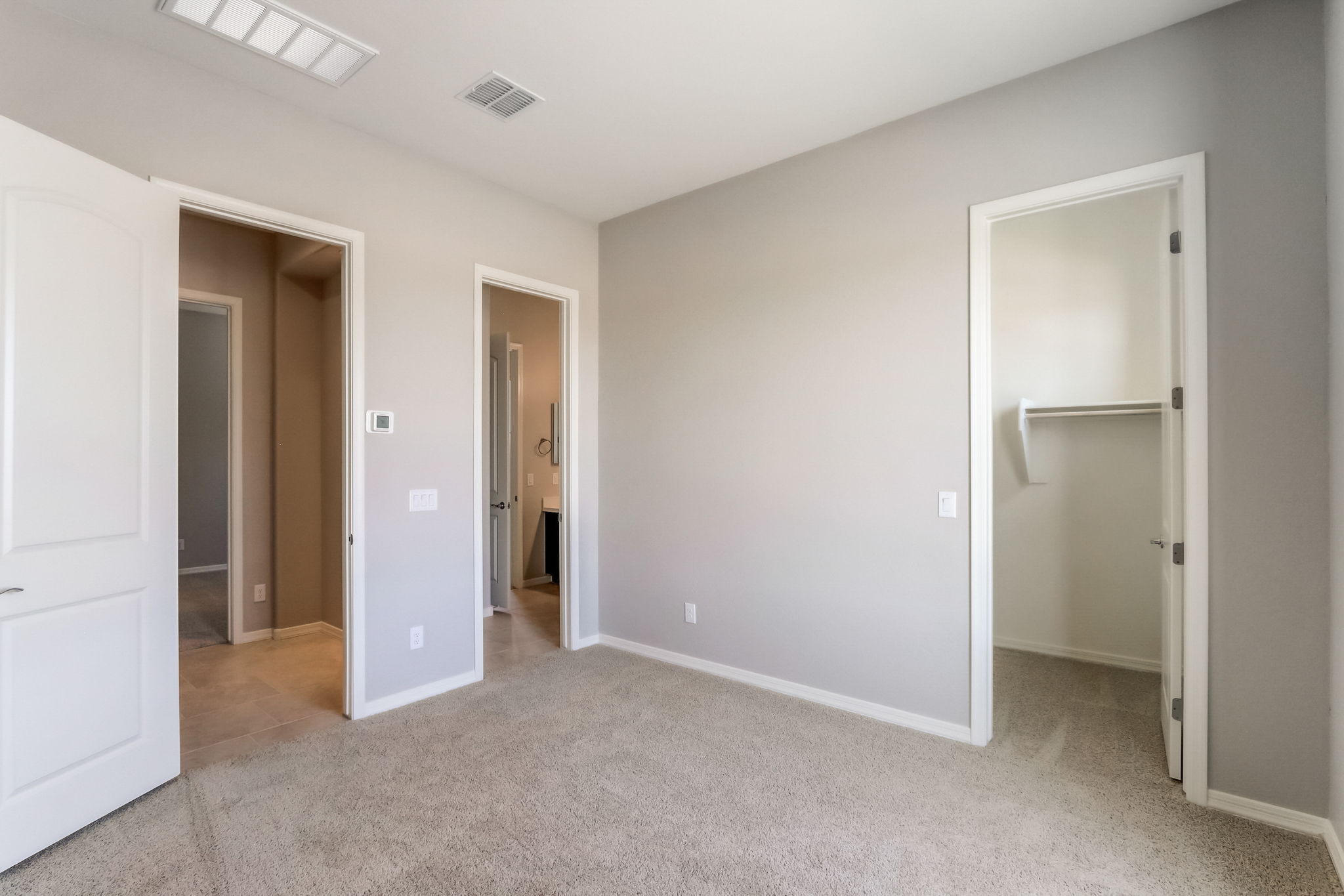  W Desert Mirage Dr-039