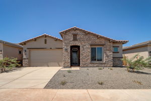  W Desert Mirage Dr-003