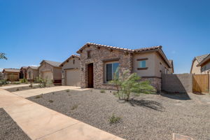  W Desert Mirage Dr-001