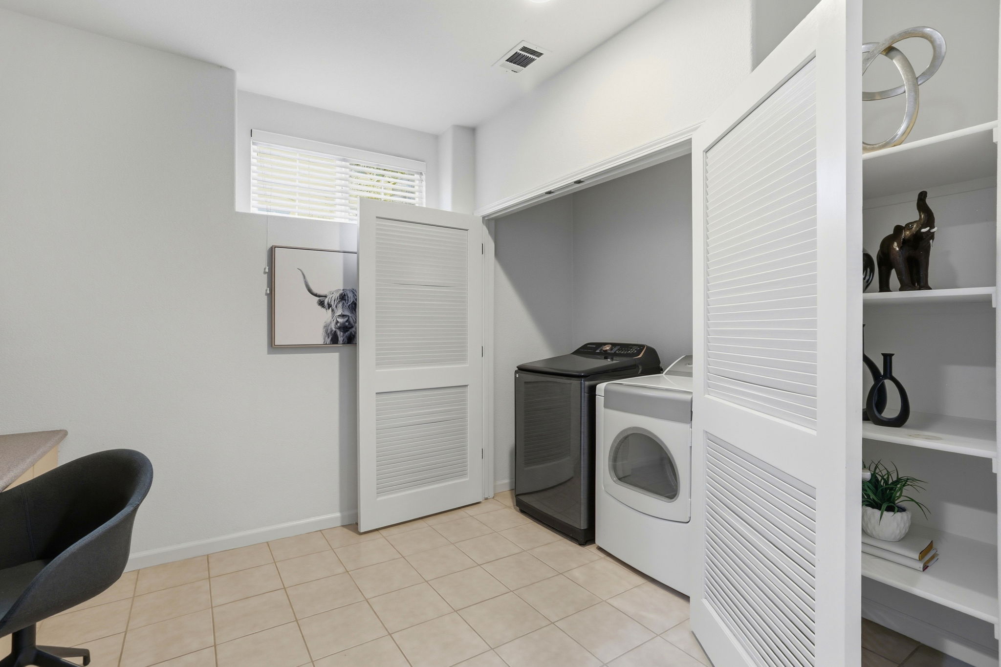 033_F8_1637 Mabury Rd