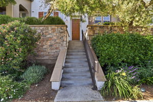 001_F8_1637 Mabury Rd