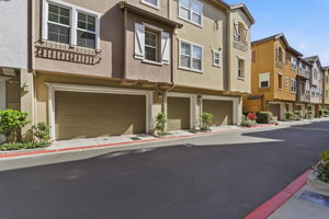 039_F8_1637 Mabury Rd