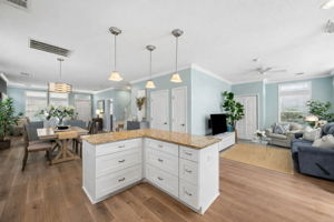 From this vantage point, the open layout becomes even more apparent ...