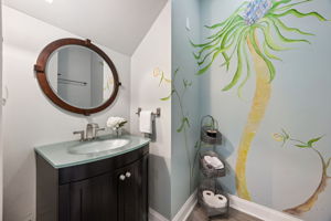 Even the powder bath carries a sense of personality ...