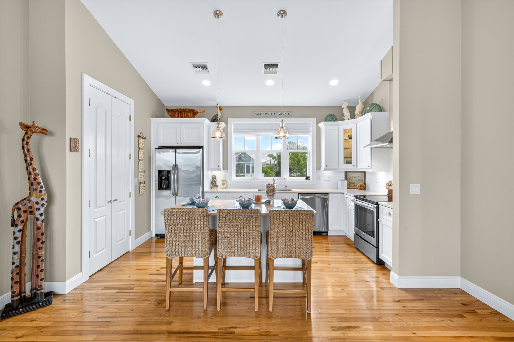 Breakfast Bar 3 of 3