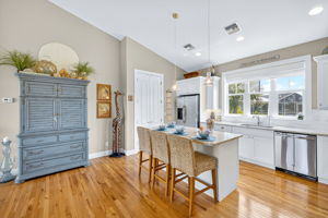 Breakfast Bar 2 of 3