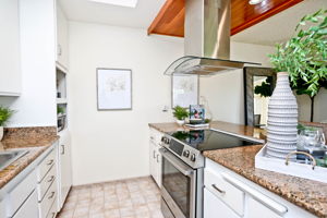 1637 Skycrest Dr, Walnut Creek, CA 94595, USA Photo 9