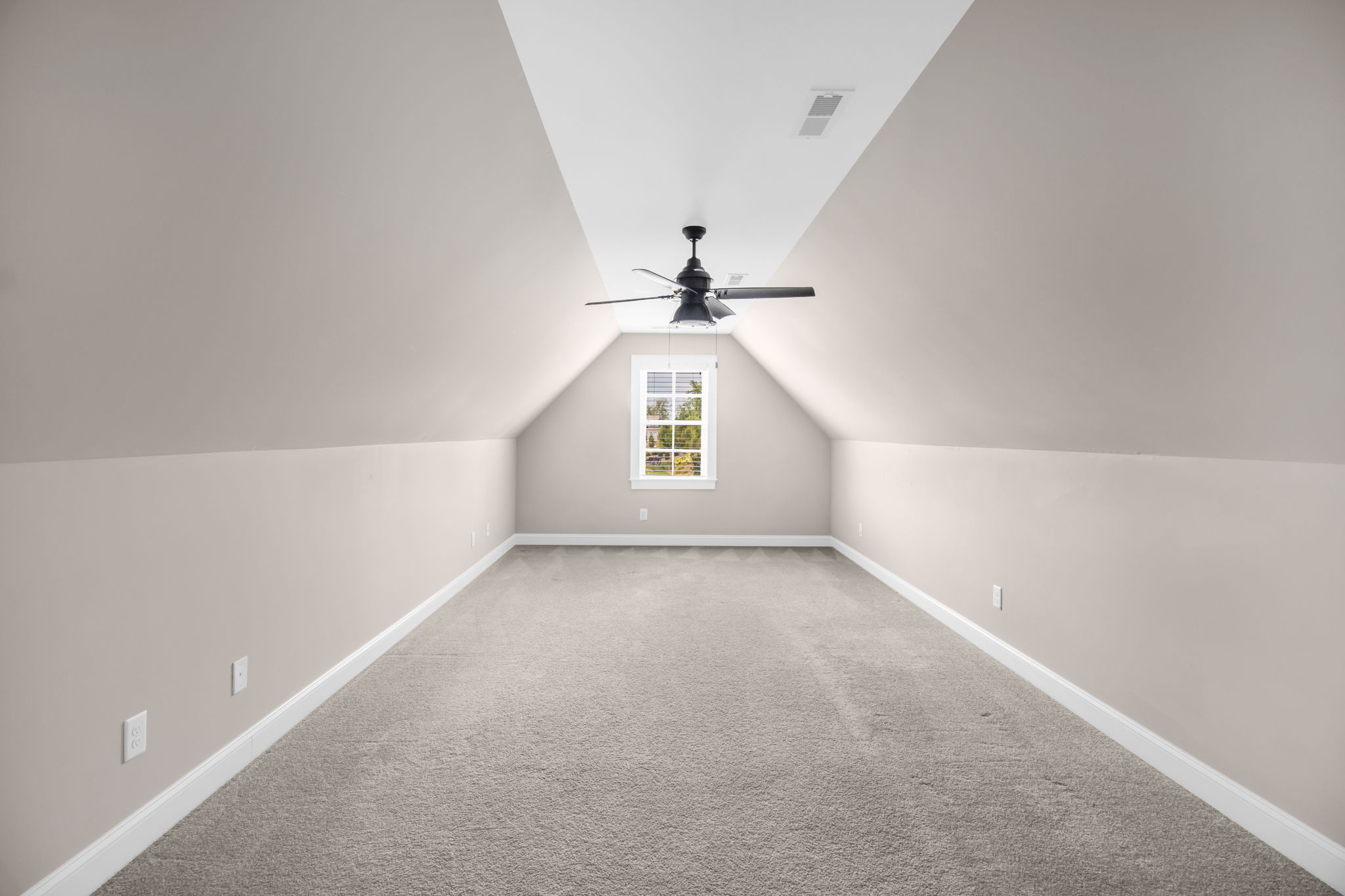 1637 Wisteria Dr-24