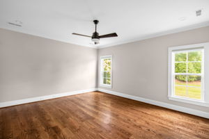 1637 Wisteria Dr-17