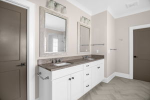 1637 Wisteria Dr-19
