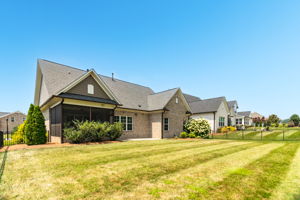 1637 Wisteria Dr-27