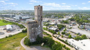  Photo 44